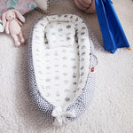 Portable Baby Bassinet With Pillow