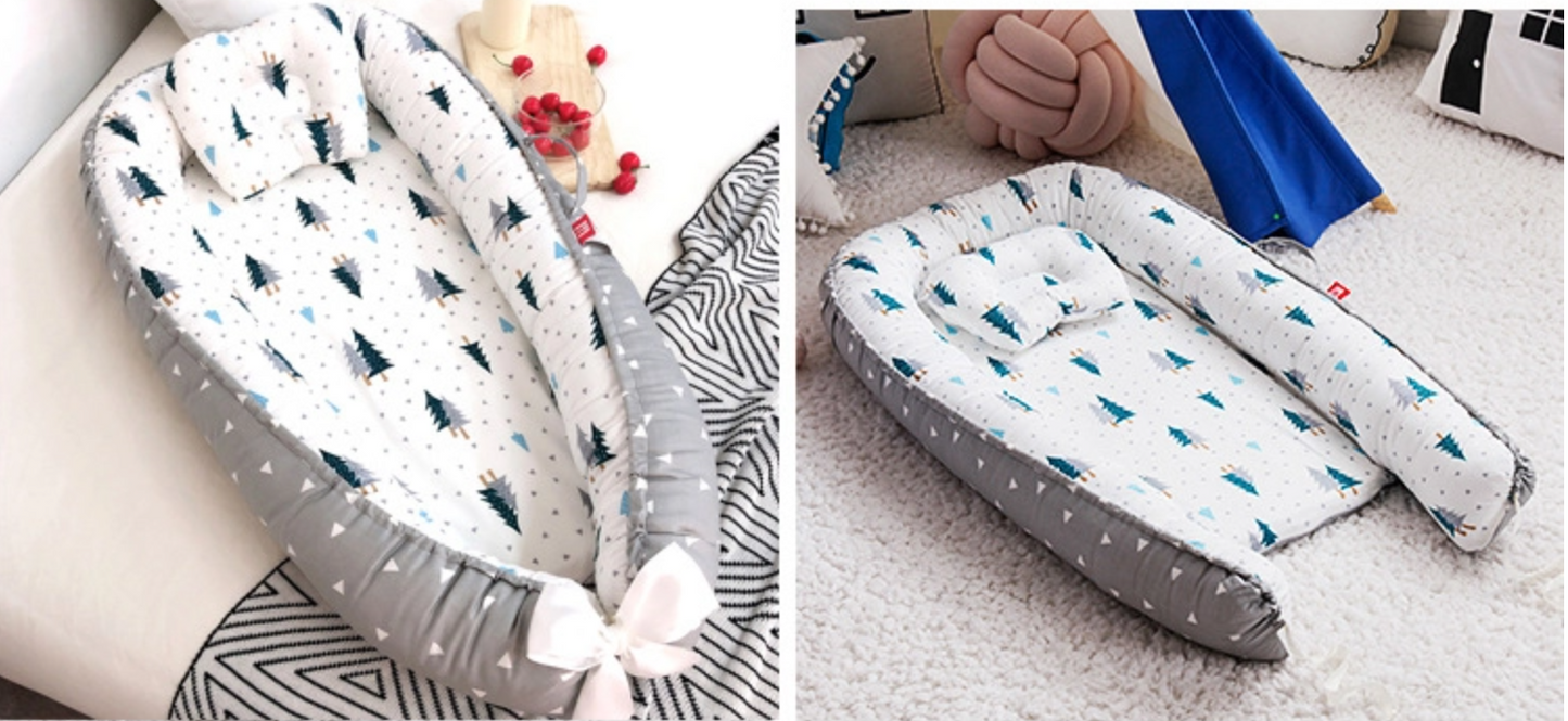 Portable Baby Bassinet With Pillow